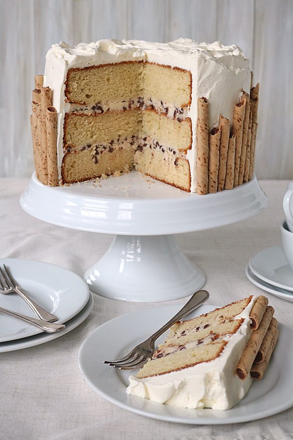 Cannoli Cake