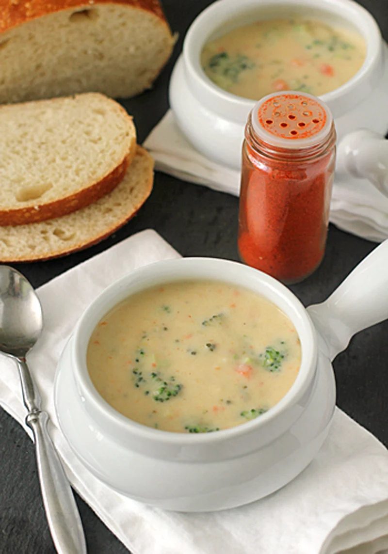 Broccoli and Cheddar Cheese Soup