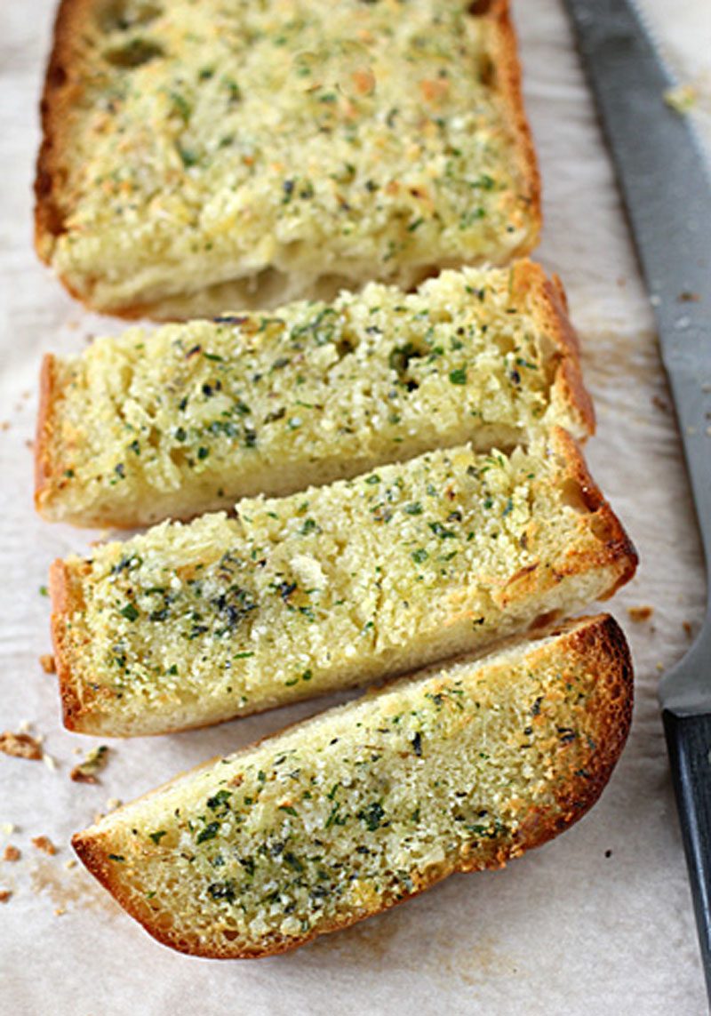 Classic American Garlic Bread