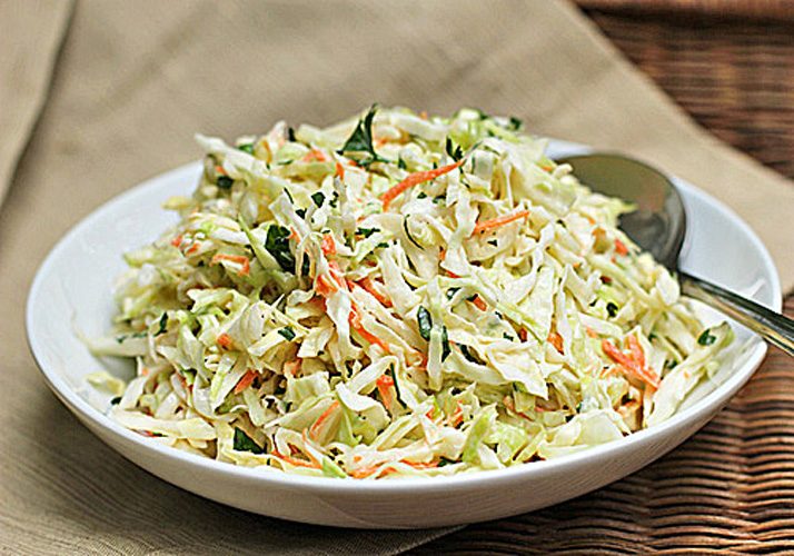 Classic Creamy Coleslaw
