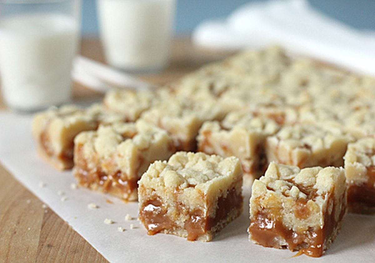 Gooey Caramel Butter Bars