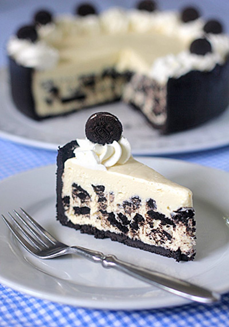 Icebox Oreo Cheesecake