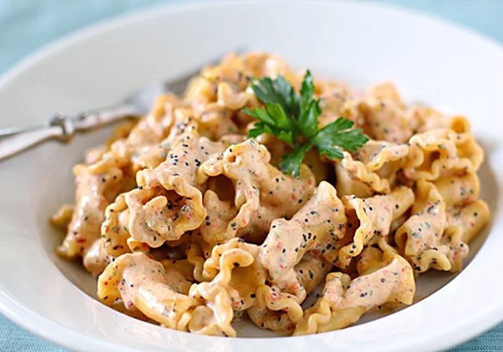 Roasted Red Pepper Ranch Pasta Salad