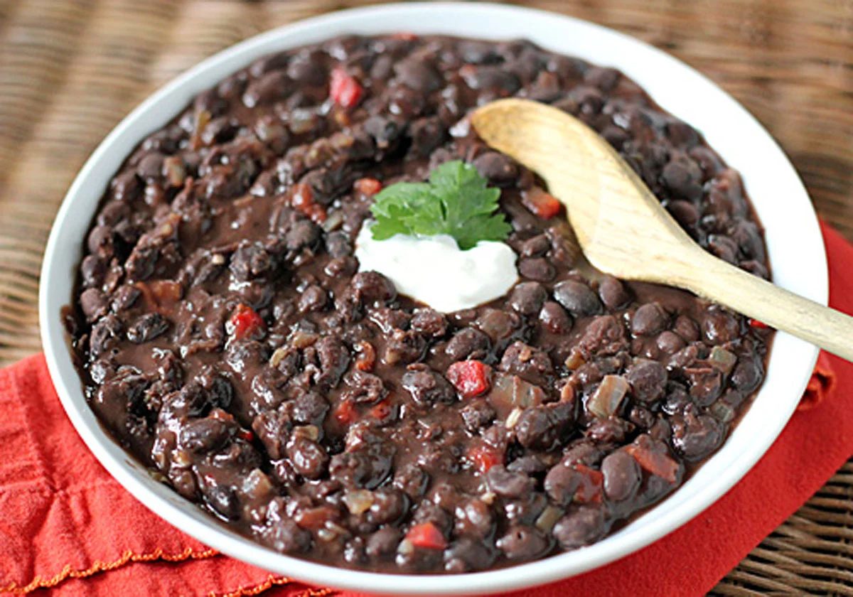 Quick Stewed Black Beans