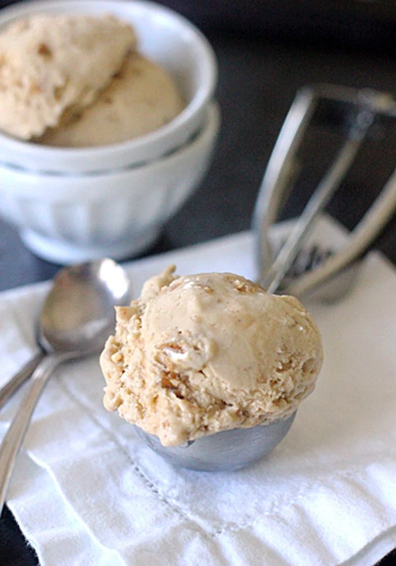 Oatmeal Praline Ice Cream